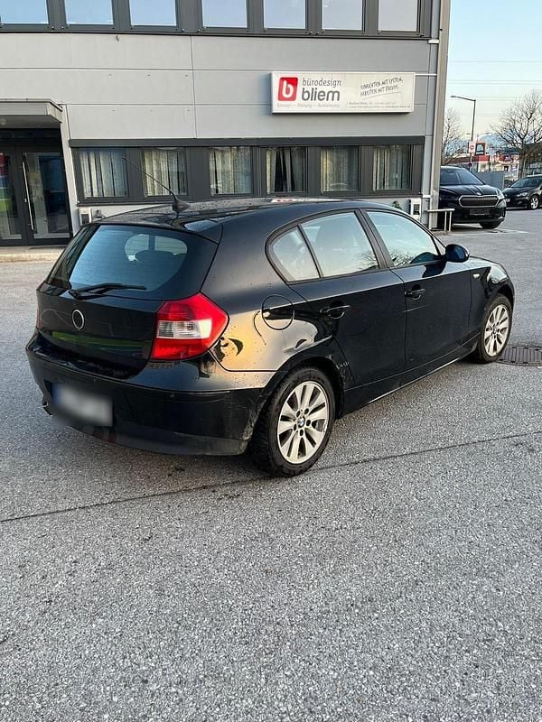 Gebraucht BMW 116 116 PS (85 kW) 2006 Schwarz Kleinwagen