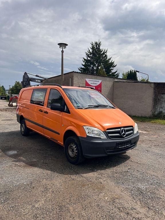 Gebraucht Mercedes Vito 136 PS (100 kW) 2011 Orange Van