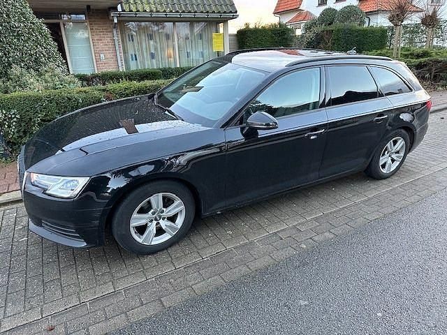 Schwarz Gebraucht 2018 Audi A4 Design Kombi | 15.900 € (Guter Preis) - Bild 1/4