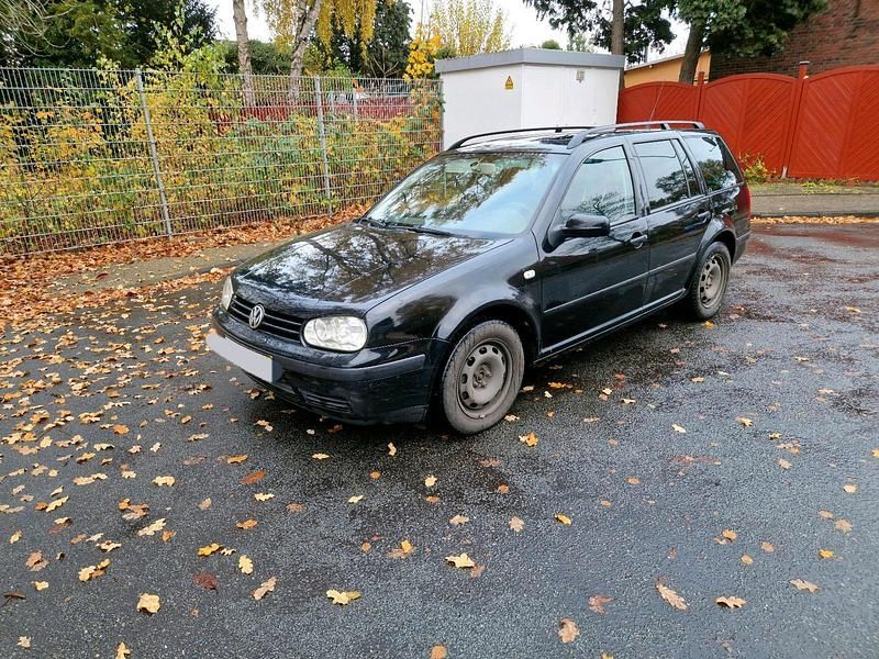 Schwarz Gebraucht 2002 VW Golf IV Kombi | 2.600 € (Fairer Preis) - Bild 1/4