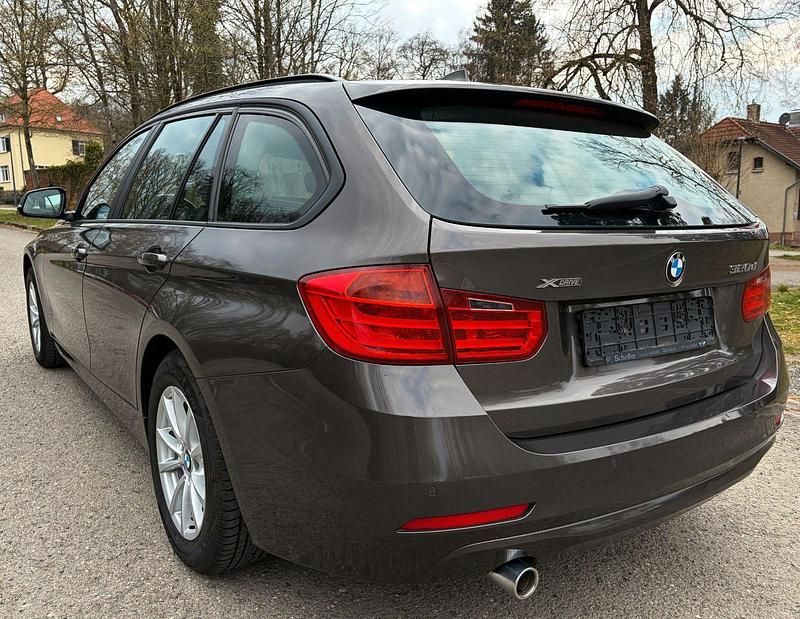 Gebraucht BMW 320 Luxury Line 184 PS (135 kW) 2013 Braun Kombi