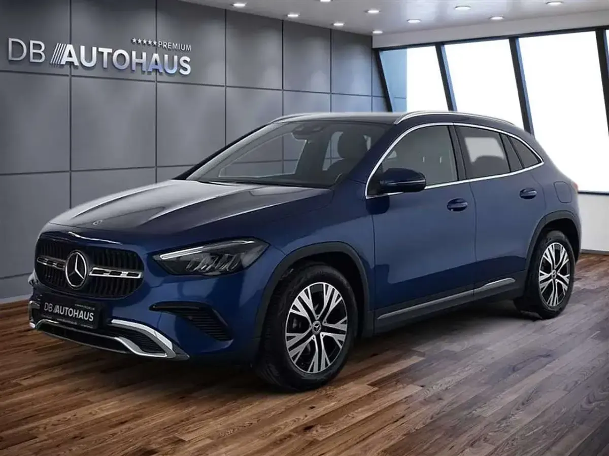Gebraucht Mercedes GLA180 Advanced 136 PS (100 kW) 2023 SUV