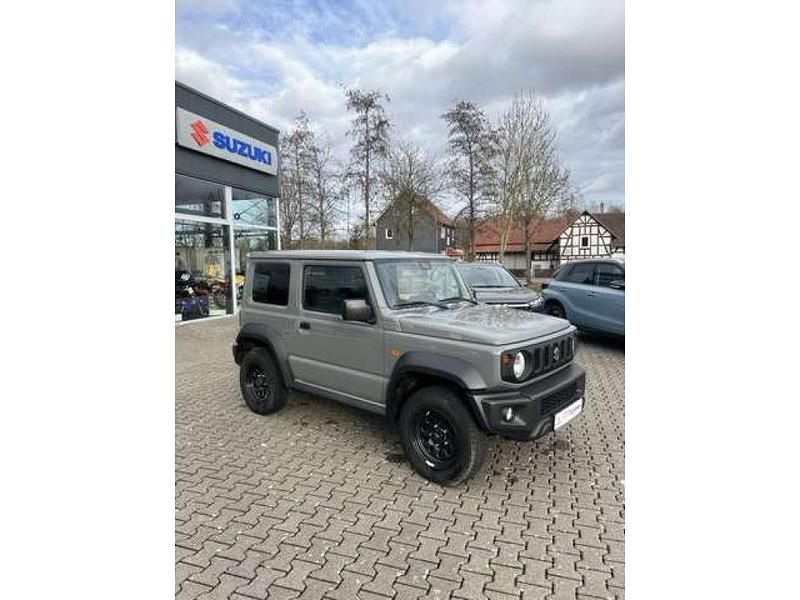 Gebraucht Suzuki Jimny Comfort 102 PS (75 kW) 2021 Grau SUV