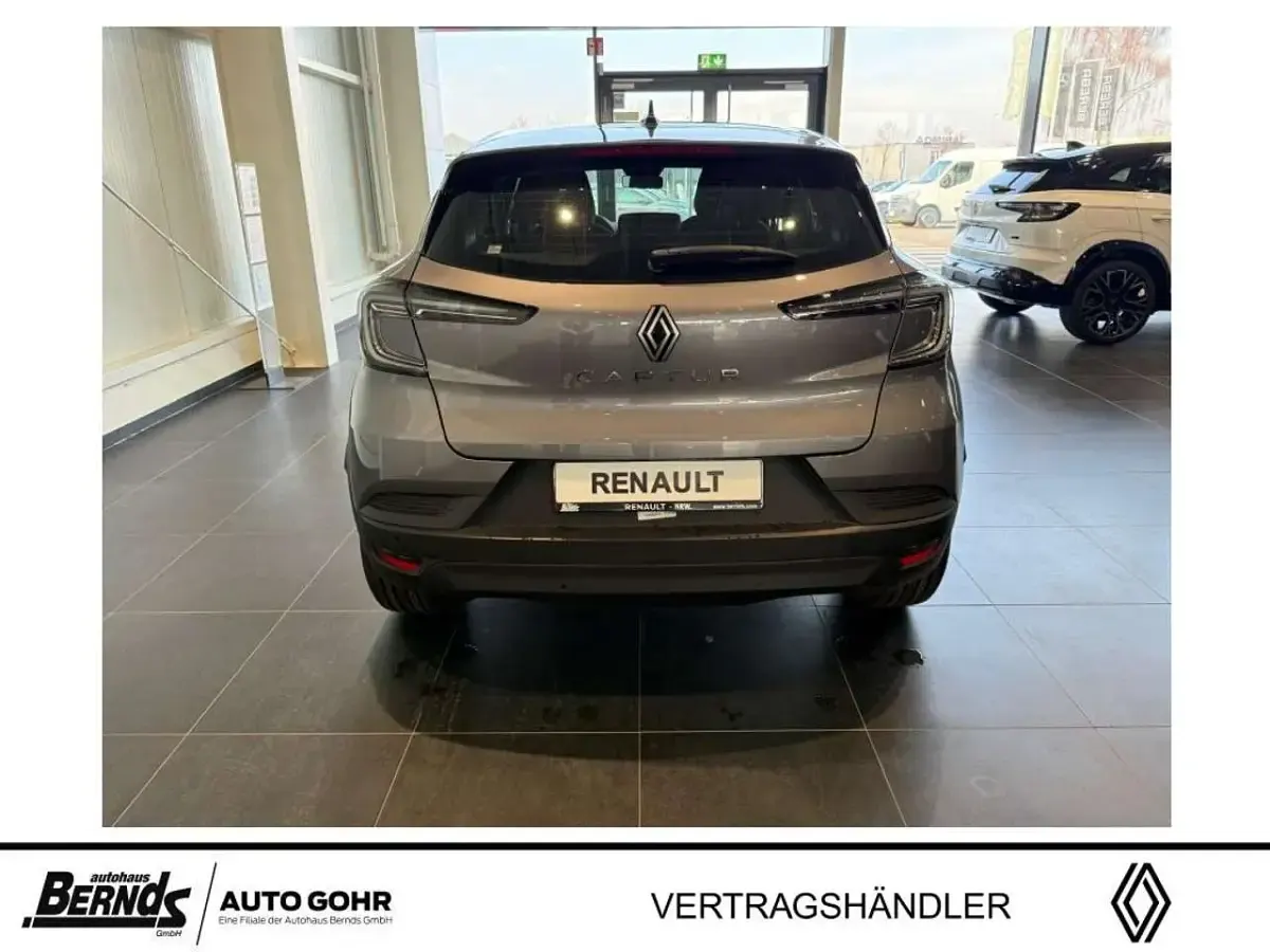 Nowe Renault Captur Evolution 114 KM (83 kW) 2026 Czarny SUV