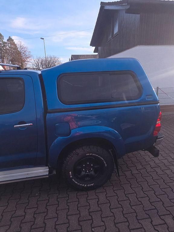 Gebraucht Toyota HiLux 140 PS (102 kW) 2014 Blau Abholung