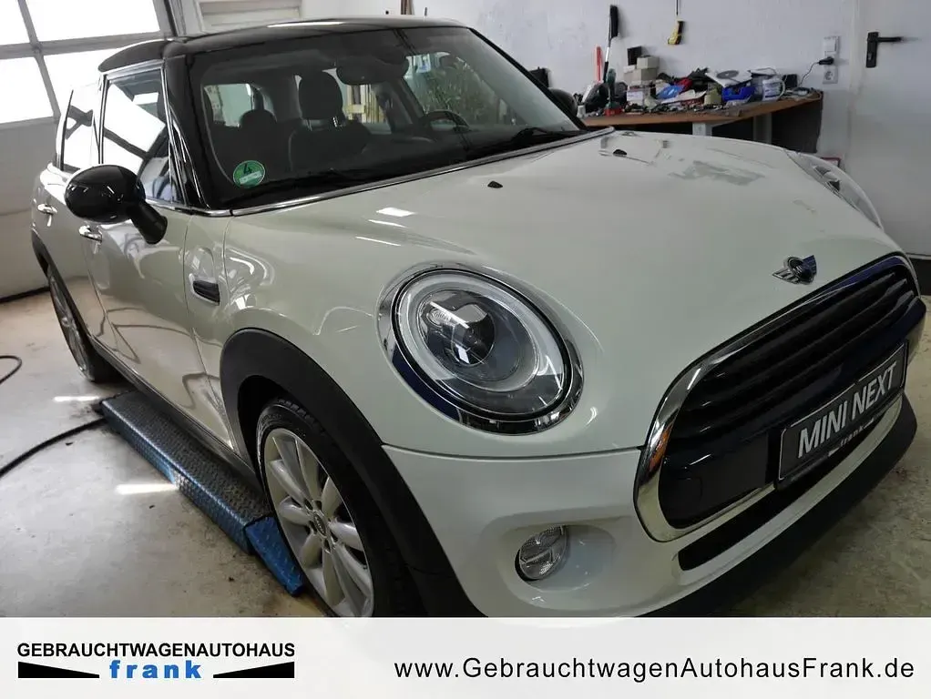 Gebraucht Mini Cooper 136 PS (100 kW) 2015 Pepper white Kleinwagen