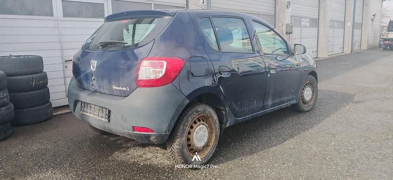 Gebraucht Dacia Sandero 75 PS (55 kW) 2014 Blau Kleinwagen