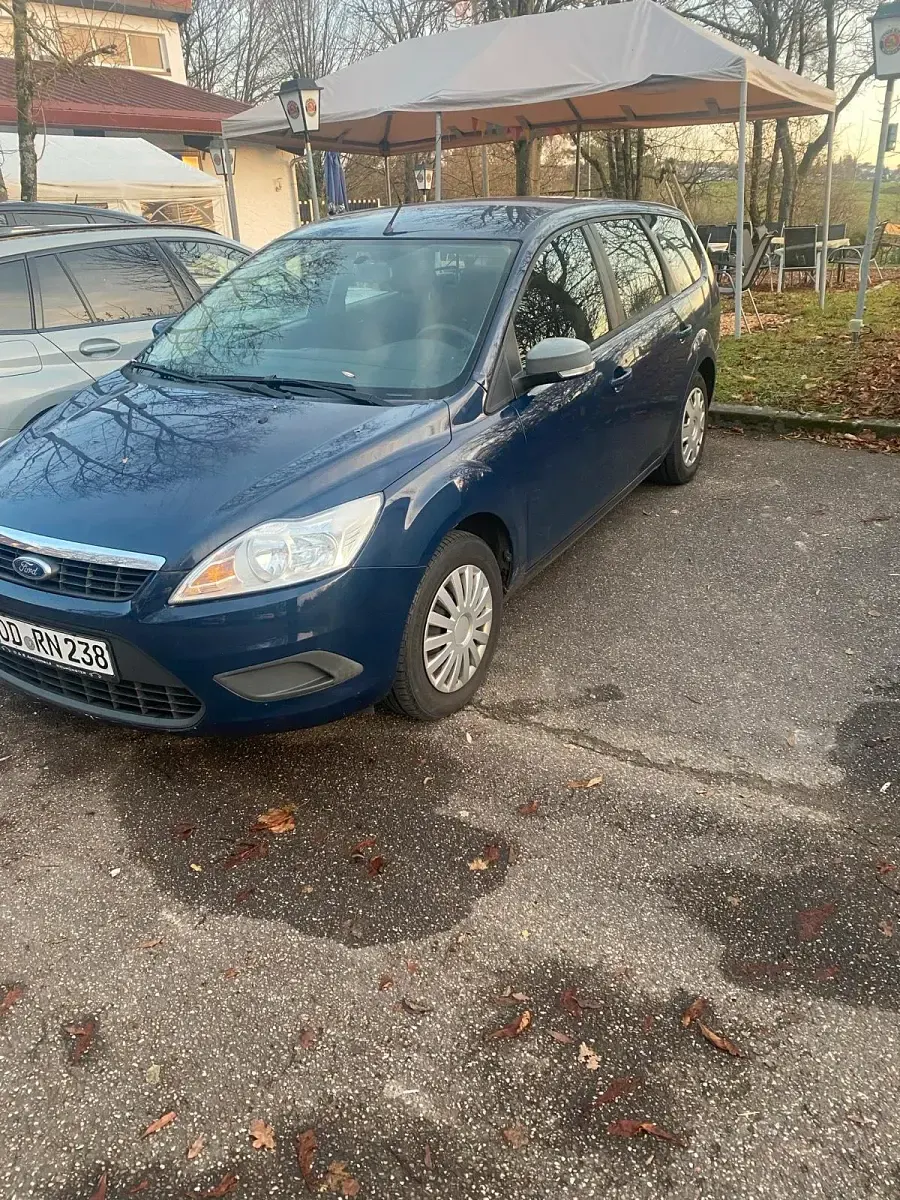 Gebraucht Ford Focus 66 PS (48 kW) 2010 Blau Kombi