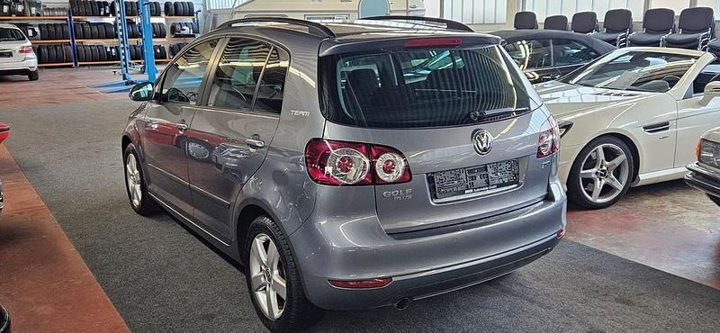 Gebraucht VW Golf VI Team 105 PS (77 kW) 2010 Grau Kleinwagen