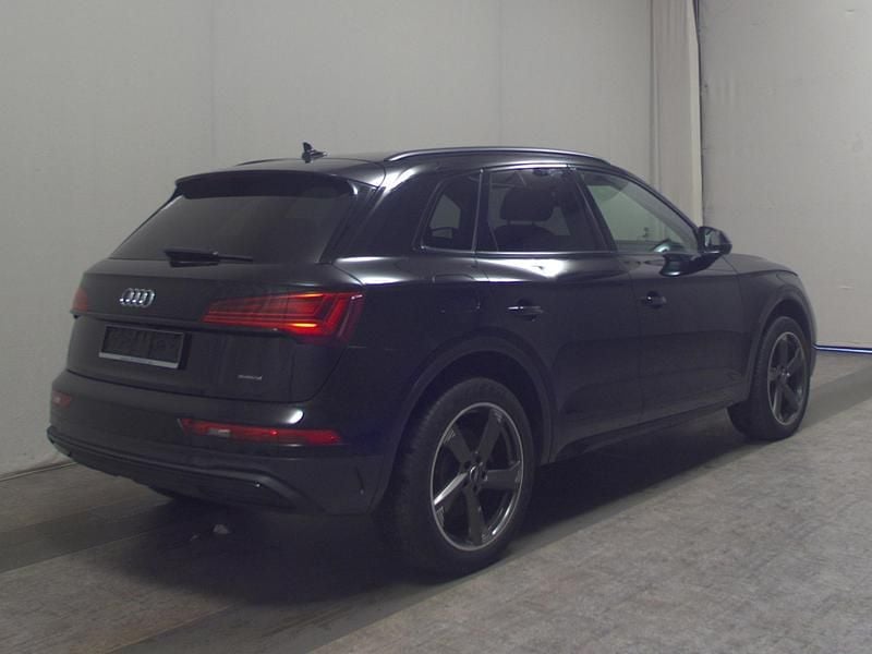 Second-hand Audi Q5 Advanced 204 CP (150 kW) 2022 Negru SUV