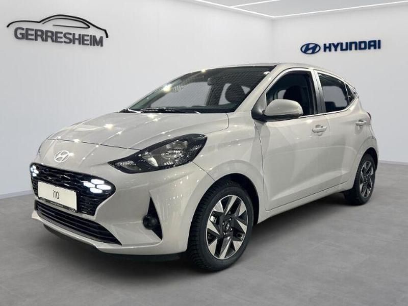 Grau Gebraucht 2025 Hyundai i10 Trend Kleinwagen | 18.787 € (Teuer) - Bild 1/4