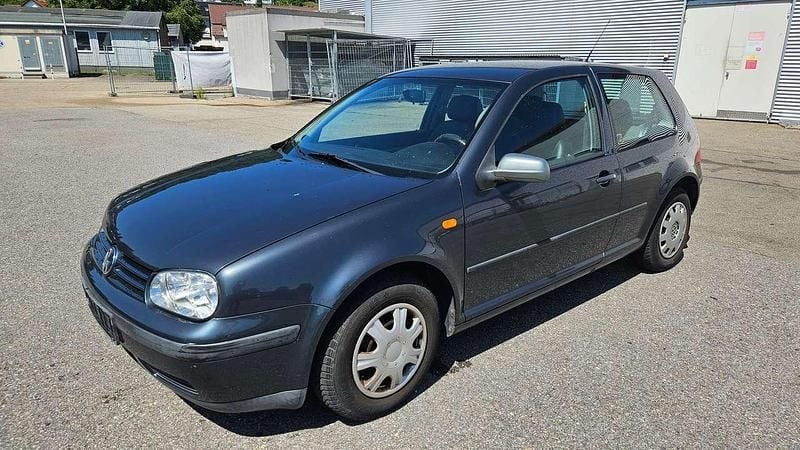 Grau Gebraucht 1998 VW Golf IV Limousine | 790 € (Superpreis) - Bild 1/4