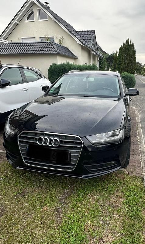 Schwarz Gebraucht 2012 Audi A4 Kombi | 6.700 € (Superpreis) - Bild 1/4