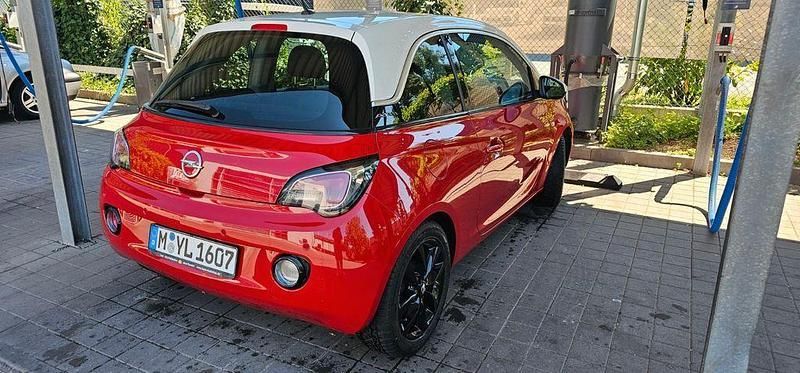 Rot Gebraucht 2014 Opel Adam Kleinwagen | 7.499 € (Etwas zu teuer) - Bild 1/2