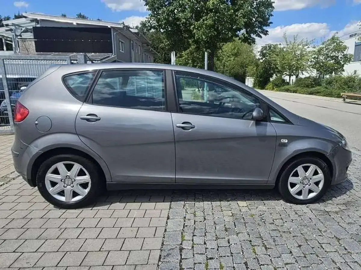 Gebraucht Seat Altea Stylance 102 PS (75 kW) 2008 Delfin grey Van / Kleinbus