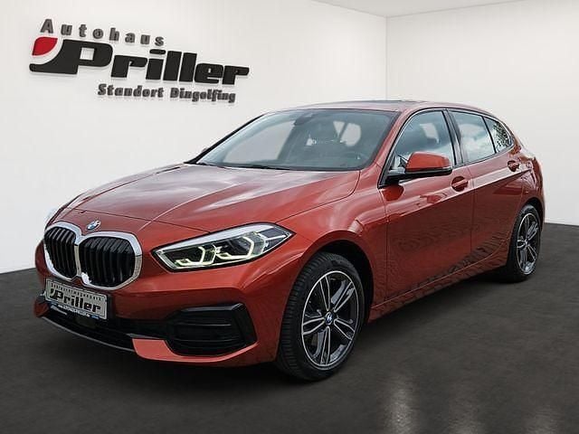 Orange Gebraucht 2021 BMW 116 Sport Line Kleinwagen | 22.900 € (Etwas zu teuer) - Bild 1/4
