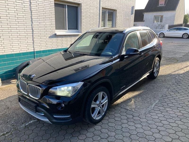 Schwarz Gebraucht 2012 BMW X1 Sport Line SUV | 7.250 € (Guter Preis) - Bild 1/4