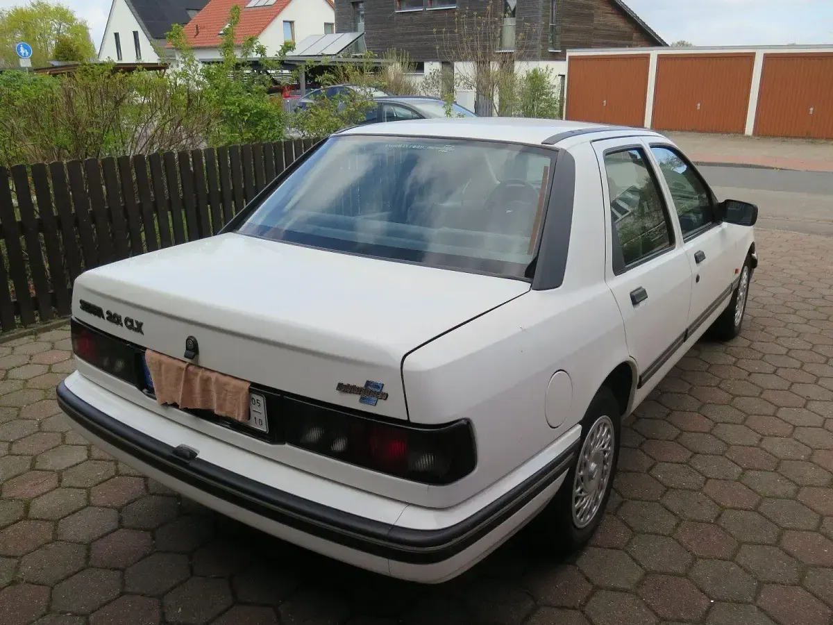 Gebraucht Ford Sierra 116 PS (85 kW) 1993 Weiß Limousine