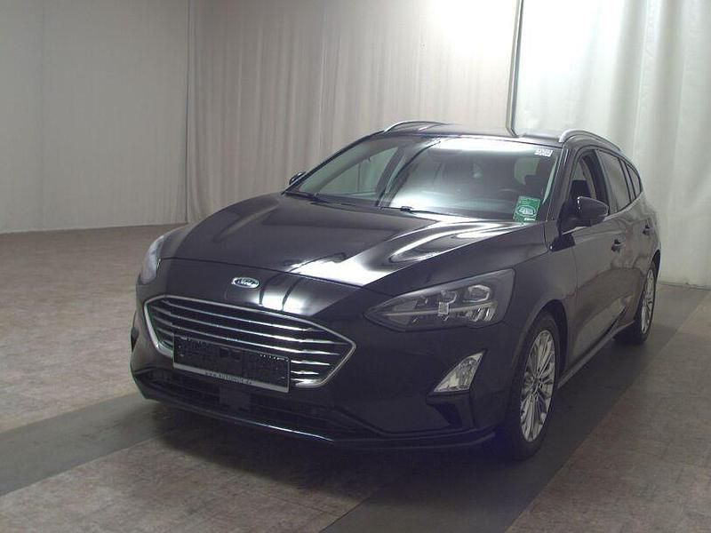 Gebraucht Ford Focus Titanium 150 PS (110 kW) 2020 Obsidianschwarz metallic Kombi