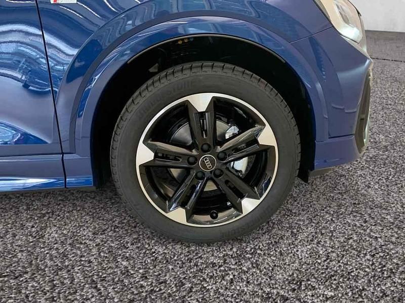 Neu Audi Q2 S-Line 150 PS (110 kW) 2026 Blau SUV