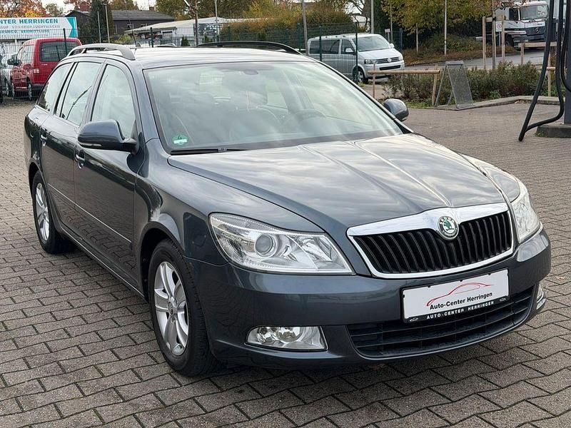 Gebraucht Skoda Octavia Elegance 160 PS (117 kW) 2010 Grau Limousine