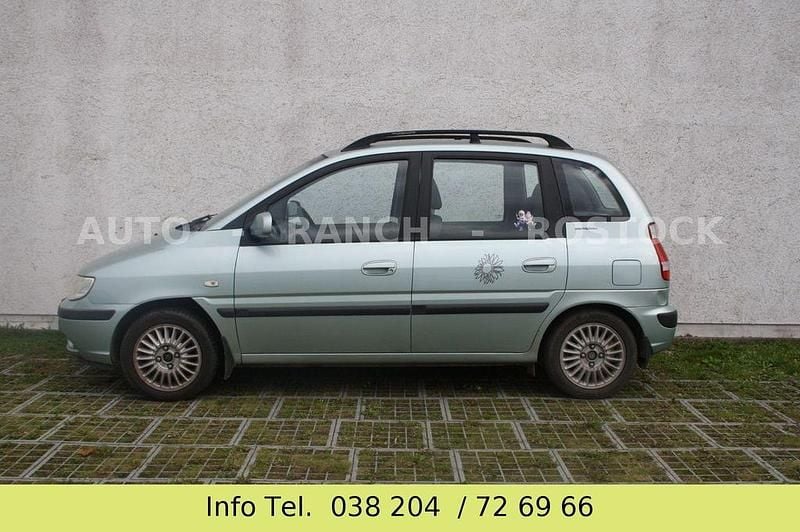 Grün Gebraucht 2007 Hyundai Matrix Comfort Van / Kleinbus | 1.500 € (Guter Preis) - Bild 1/4