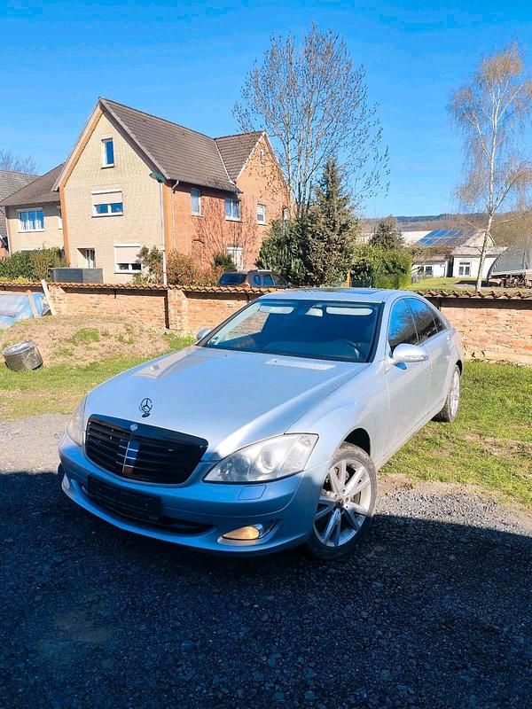 Gebraucht Mercedes S320 265 PS (194 kW) 2007 Silber Limousine