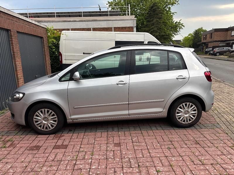 Gebraucht VW Golf Plus Cross Trendline 80 PS (58 kW) 2011 Silber Van / Kleinbus