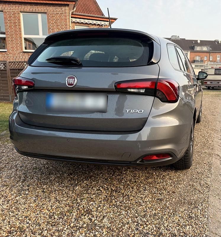 Gebraucht Fiat Tipo 95 PS (69 kW) 2019 Grau Kombi