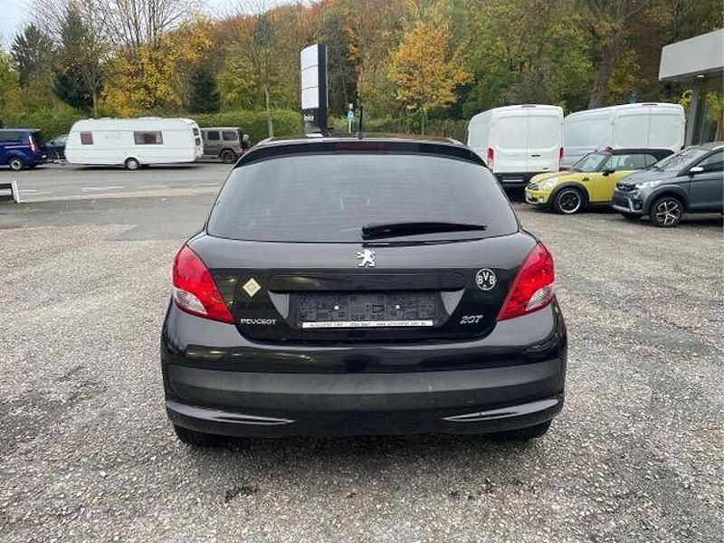 Gebraucht Peugeot 207 Tendance 73 PS (53 kW) 2012 Farbe schwarz obsidien/metalliclackierung mit schutzlack Kleinwagen