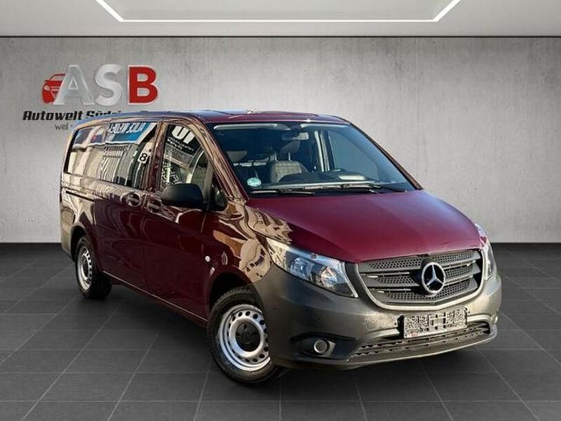 Gebraucht Mercedes Vito 163 PS (119 kW) 2018 Rot Van