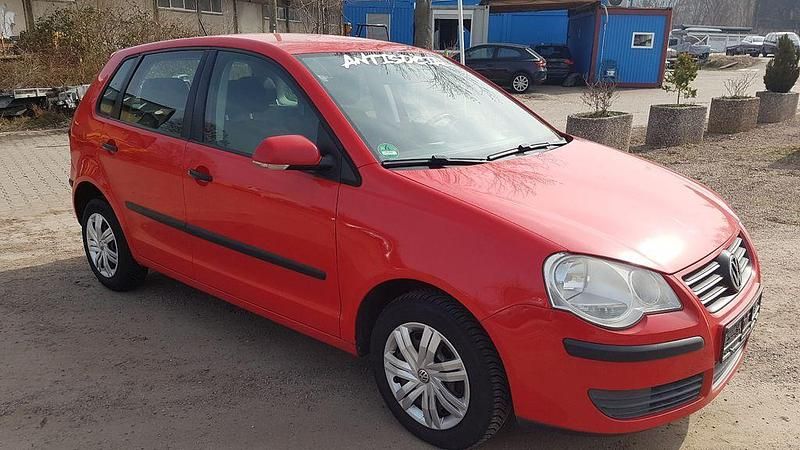 Gebraucht VW Polo 60 PS (44 kW) 2009 Rot Kleinwagen