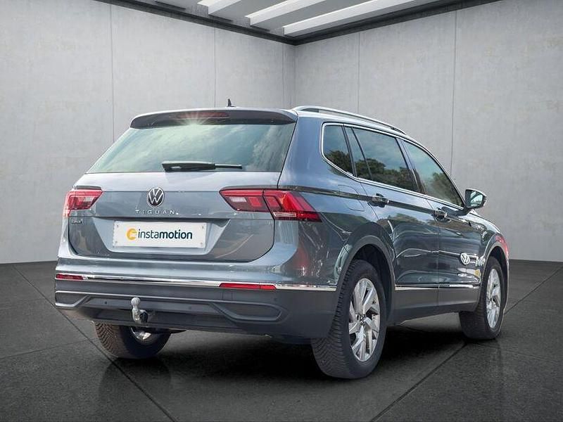 Gebraucht VW Tiguan Allspace 150 PS (110 kW) 2024 Grau SUV