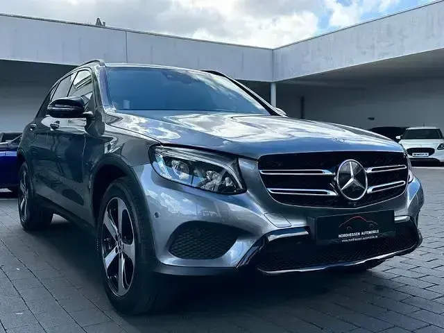 Gebraucht Mercedes GLC300 AMG line 245 PS (180 kW) 2018 Grau SUV