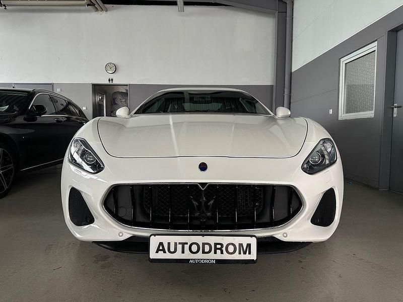Gebraucht Maserati Granturismo 460 PS (338 kW) 2019 Weiß Coupé