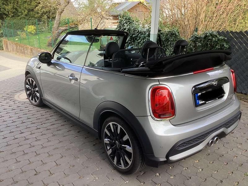 Gebraucht Mini Cooper S Cabriolet Classic 178 PS (130 kW) 2024 Silber Cabrio