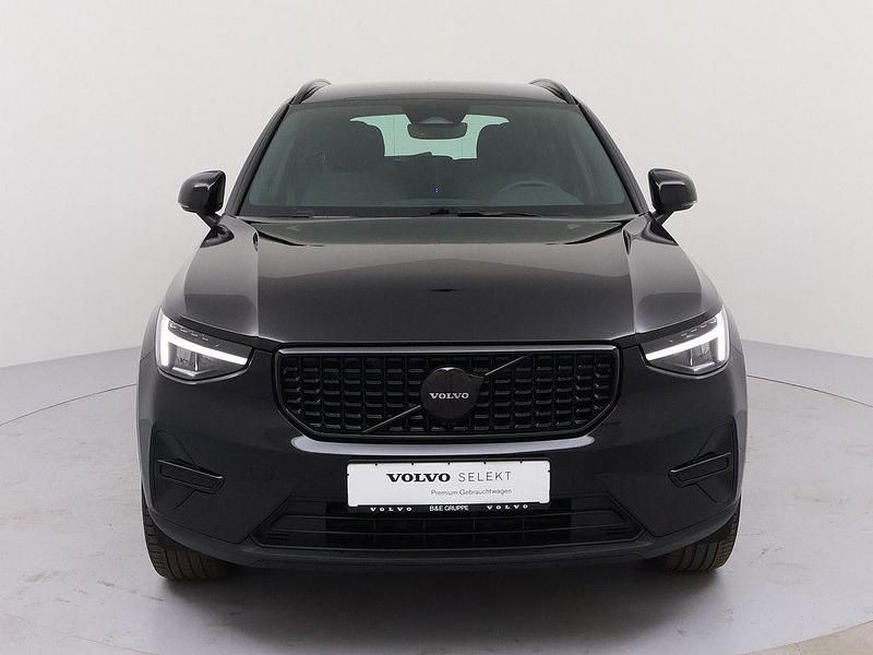 Gebraucht Volvo XC40 Plus 163 PS (119 kW) 2025 Onyx schwarz SUV