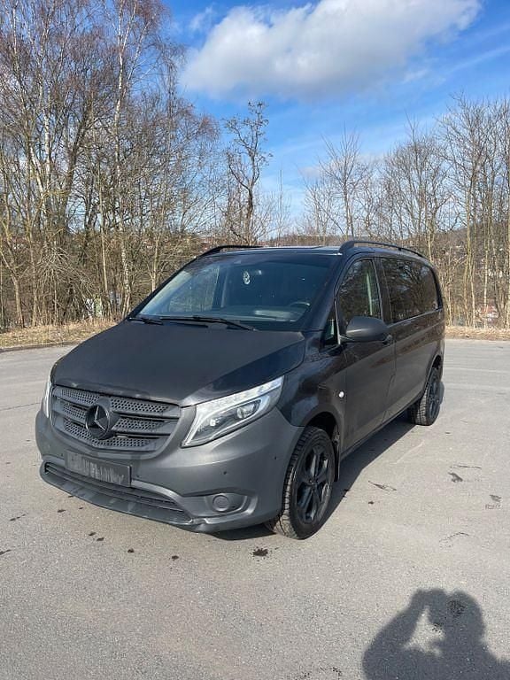 Gebraucht Mercedes Vito 190 PS (139 kW) 2015 Schwarz Van