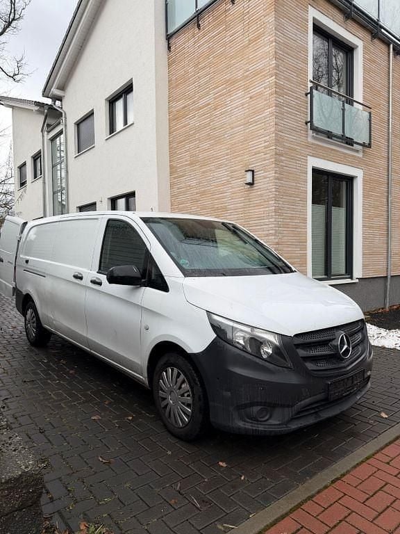 Gebraucht Mercedes Vito 163 PS (119 kW) 2019 Weiß Van