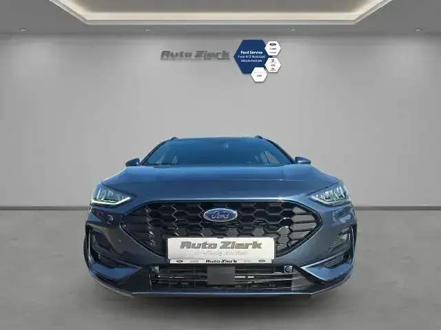 Neu Ford Focus ST-Line X 155 PS (114 kW) 2026 Blau Kombi