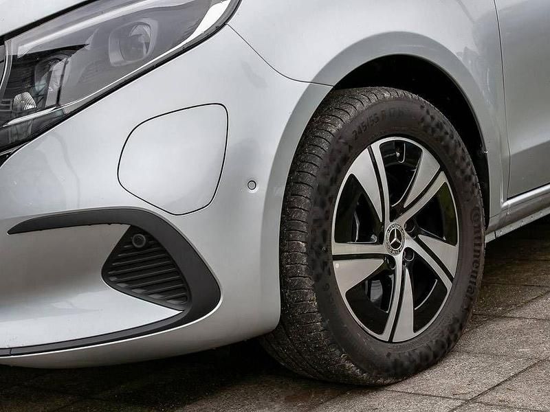 Gebraucht Mercedes EQV300 Avantgarde 150 kW (204 PS) 2025 Silber Van / Kleinbus