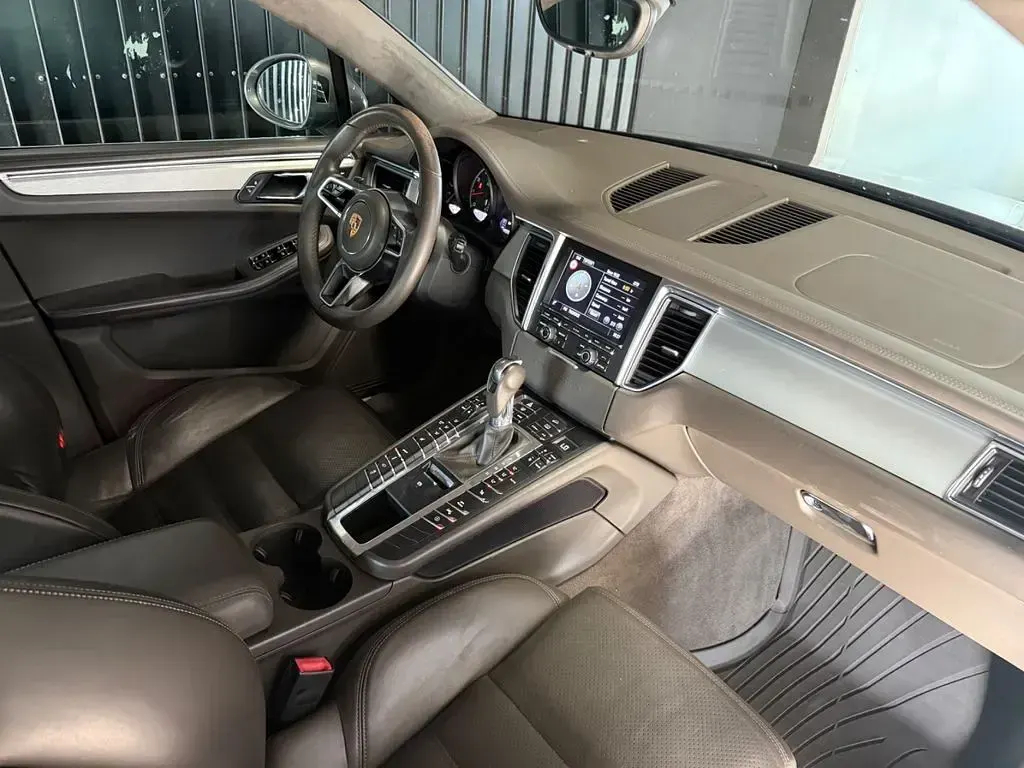 Gebraucht Porsche Macan Turbo 400 PS (294 kW) 2015 Grau SUV