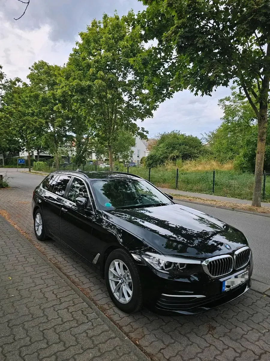 Gebraucht BMW 525 Sport Line 231 PS (169 kW) 2017 Schwarz Kombi