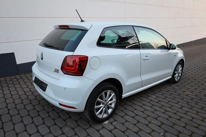 Gebraucht VW Polo LOUNGE 110 PS (80 kW) 2016 Weiß Kleinwagen