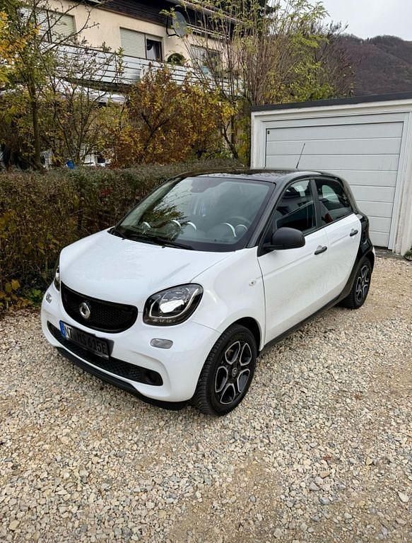 Gebraucht Smart ForFour Electric Drive 60 kW (82 PS) 2018 Weiß Kleinwagen