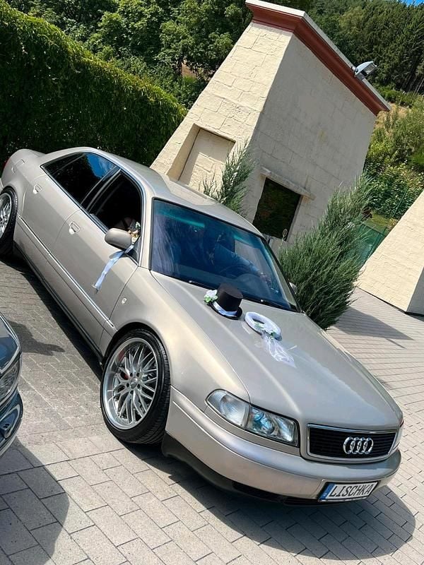 Gold Gebraucht 1997 Audi A8 Sport Limousine | 3.999 € (Guter Preis) - Bild 1/4