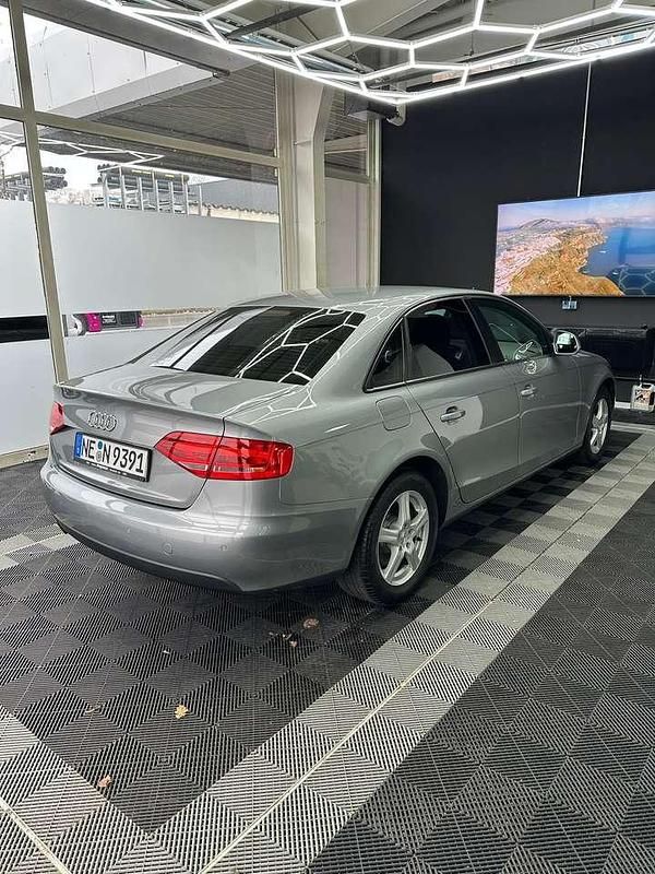 Gebraucht Audi A4 Ambiente 179 PS (131 kW) 2009 Silber Limousine