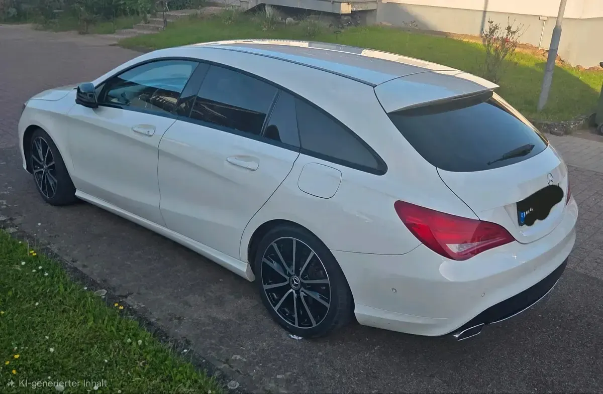 Gebraucht Mercedes CLA250 211 PS (155 kW) 2015 Weiß Limousine