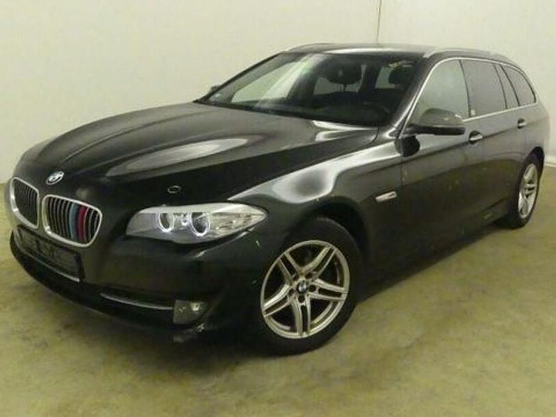 Second-hand BMW 520 184 CP (135 kW) 2011 Negru Break