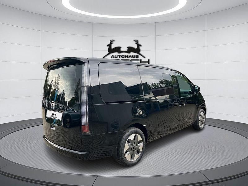 Neu Hyundai Staria Prime 224 PS (164 kW) 2025 Schwarz Van / Kleinbus